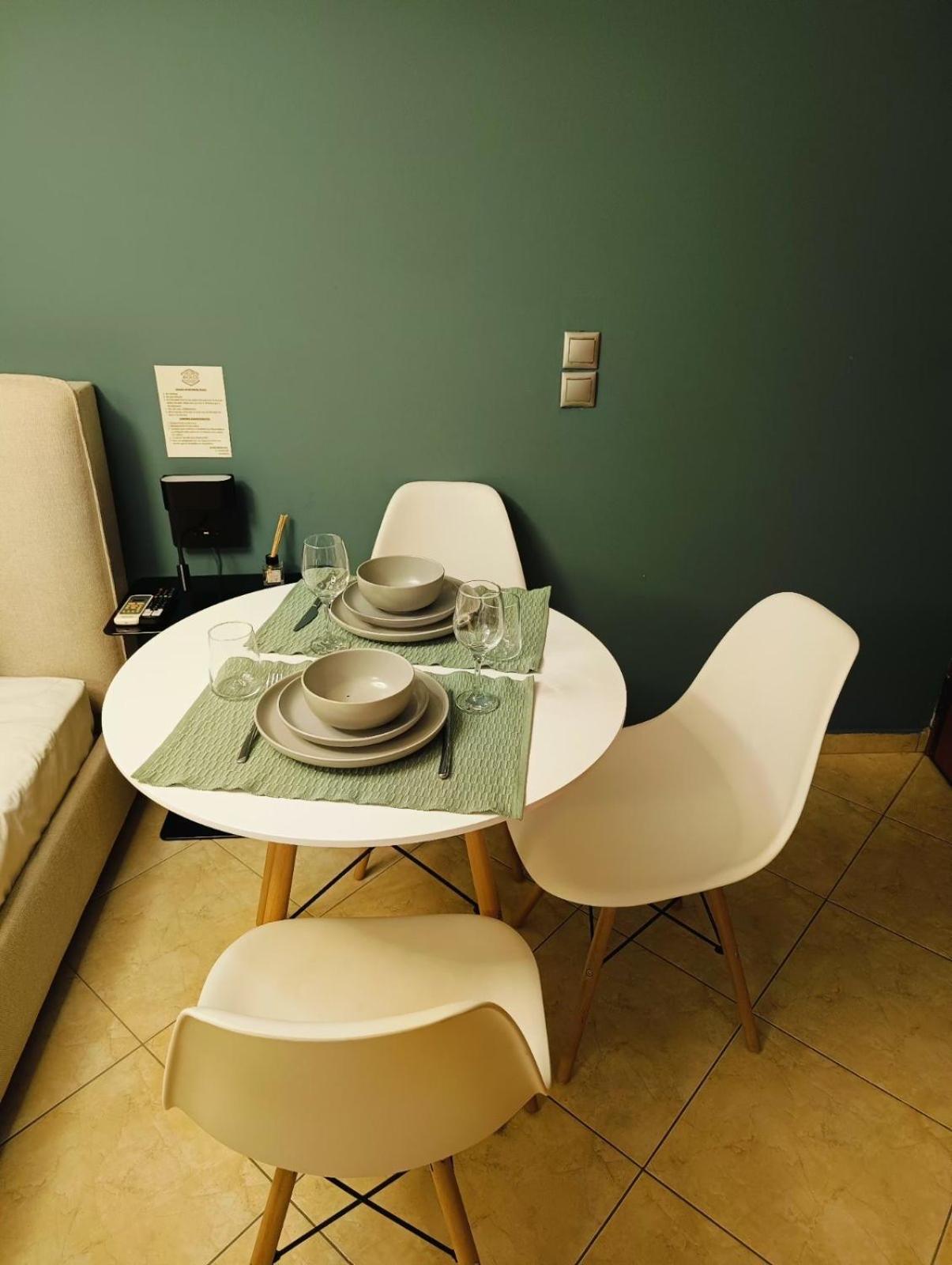 Aiolos Glyfada Super Lux Mini Apartment Athena Bagian luar foto