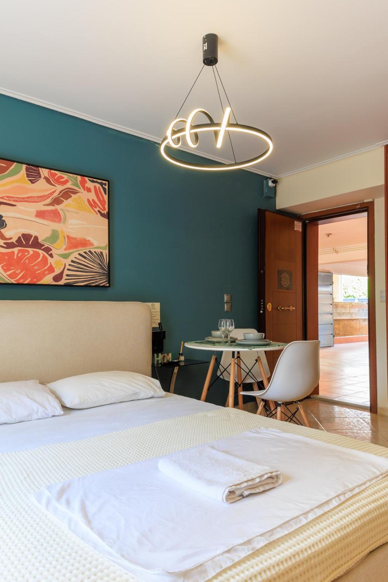 Aiolos Glyfada Super Lux Mini Apartment Athena Bagian luar foto